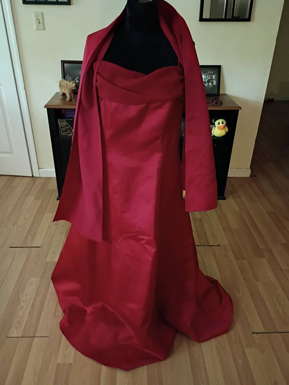 Vintage Size 19/20 Night Scene California Red Spaghetti Strap Formal Maxi Dress
